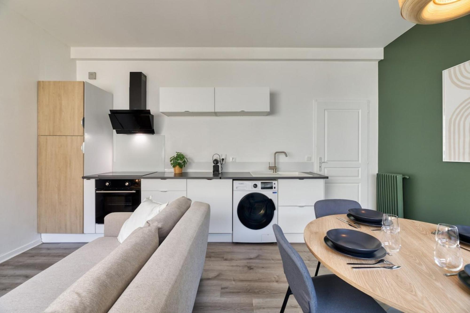 Apartment Le General Beau F3 Entre Les Quais Et La Place Du Vieux Marche A *